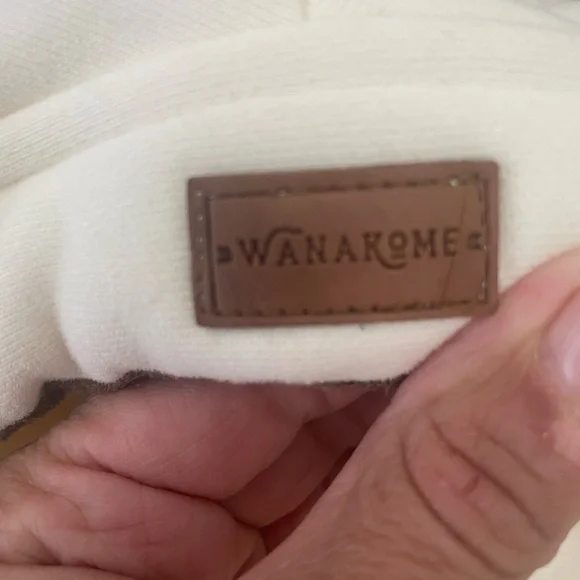 Wanakome Athena full zip Cream Hoodie with Brown Details - Picture 6 of 9